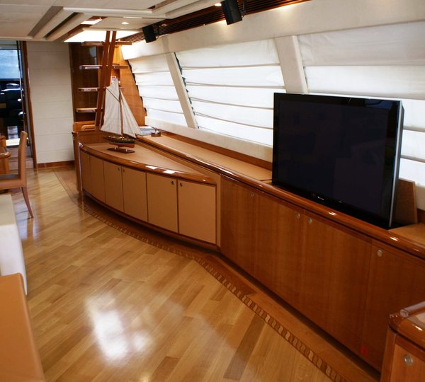 Motor yacht CHI 5 -  Salon