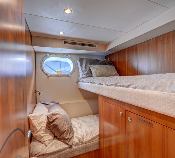 Motor yacht CRESCENDO - Bunk cabin