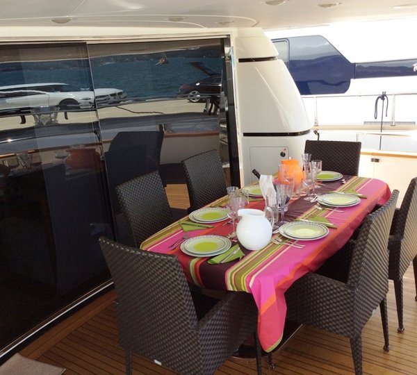 Motor yacht DOUBLE XELLE - Al Fresco Dining