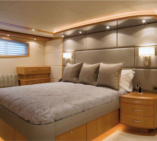 Motor yacht Don Carlo -  Master cabin