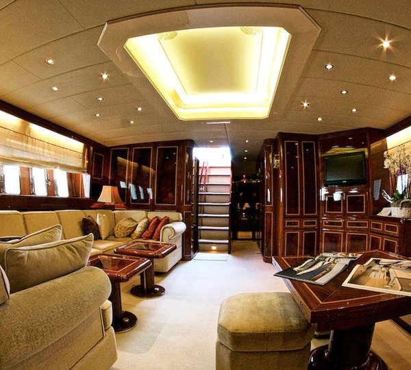 Motor yacht EL VIP ONE  - 010