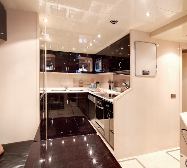 Motor yacht ENZO -  Galley