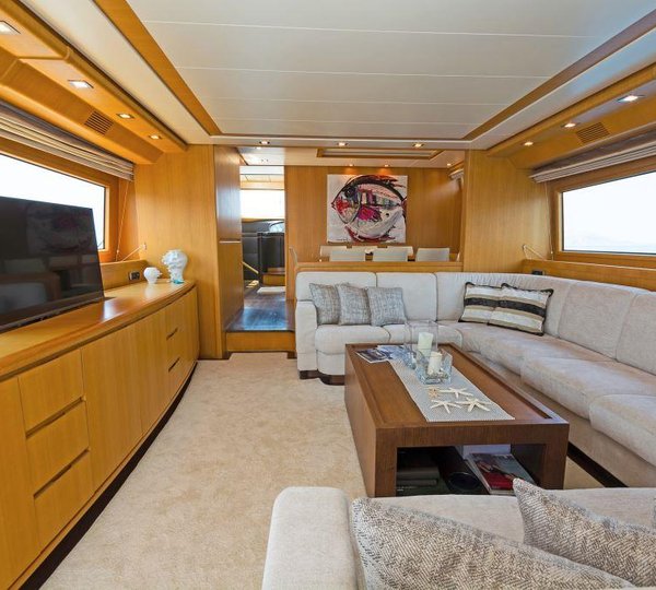 Motor yacht FOS - Salon