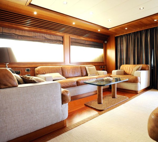 Motor yacht HAPPY FEET - Salon 2