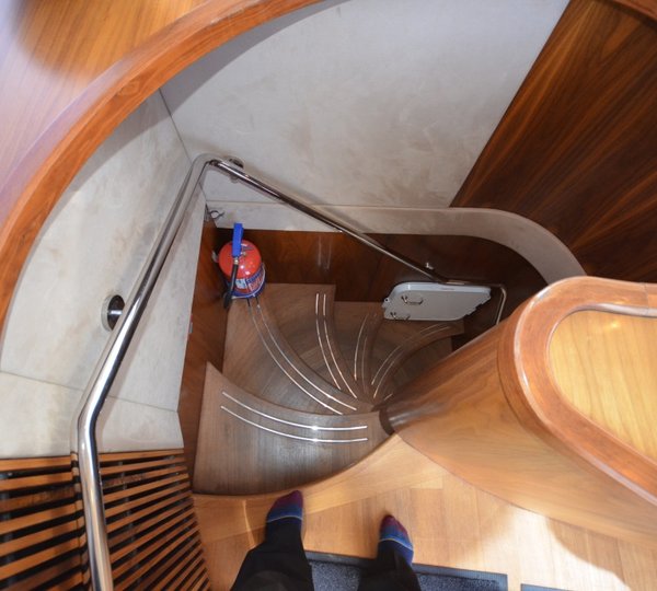 Motor yacht HOOLIGAN - Stair case