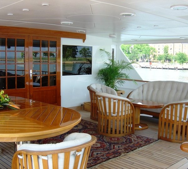 Motor yacht JANA -  Outdoor Deck Space