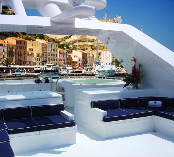 Motor yacht JANA -  Sundeck