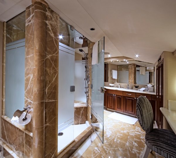 Motor yacht KEMOSBE - Master ensuite