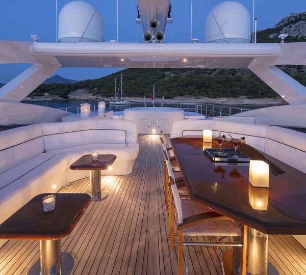 Motor yacht L'EQUINOX - Sundeck by night