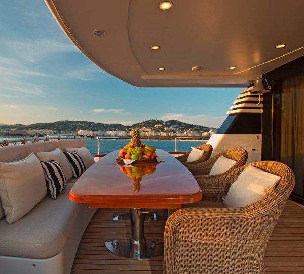 Motor yacht LEILA LINA -  Aft Deck