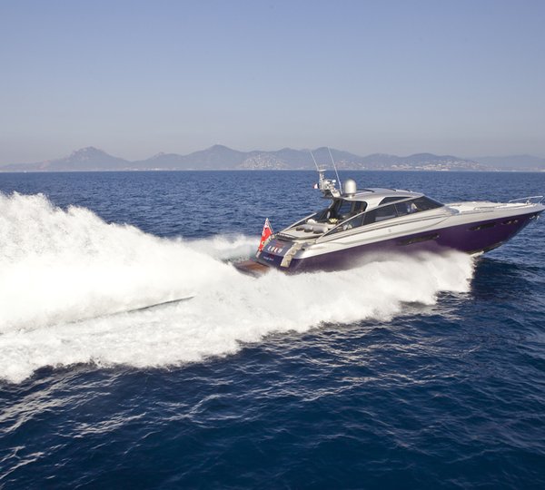 Motor yacht LULU - Cruising at speed