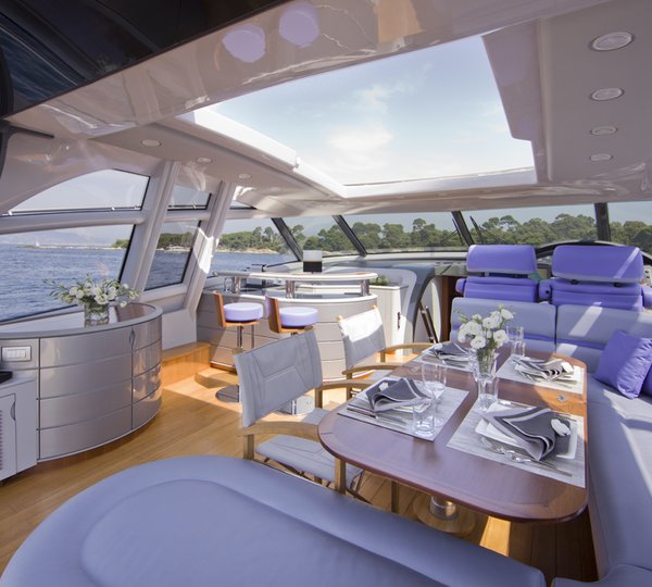 Motor yacht LULU - Main deck Salon and Dining