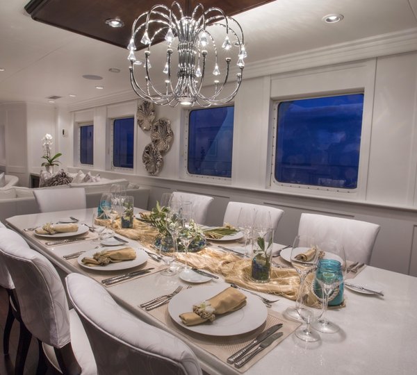Motor yacht MARCATO - Formal dining