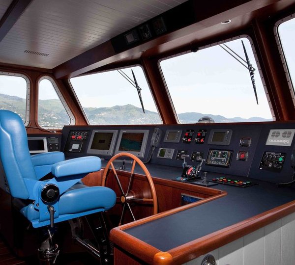 Motor yacht MARHABA - Wheelhouse