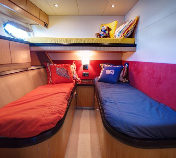 Motor yacht MIA - Twin Cabin