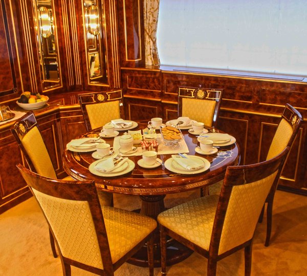 Motor yacht MISTRESS - 004