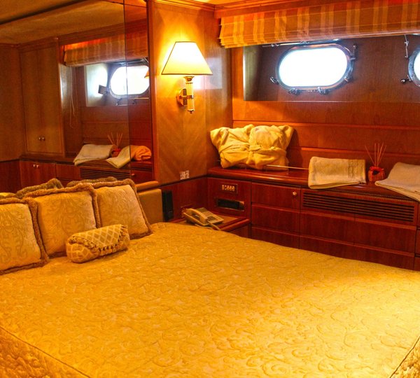 Motor yacht MISTRESS - 009