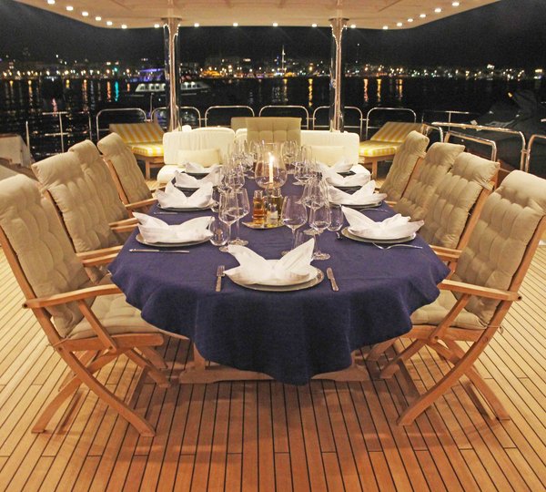 Motor yacht MISTRESS - 012