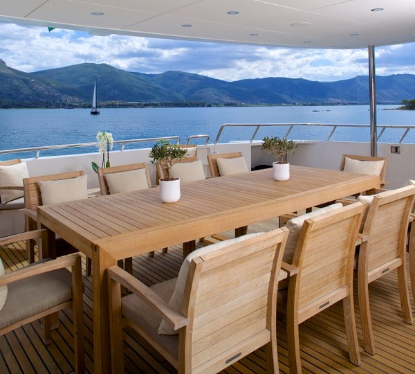 Motor yacht O'LEANNA - 006