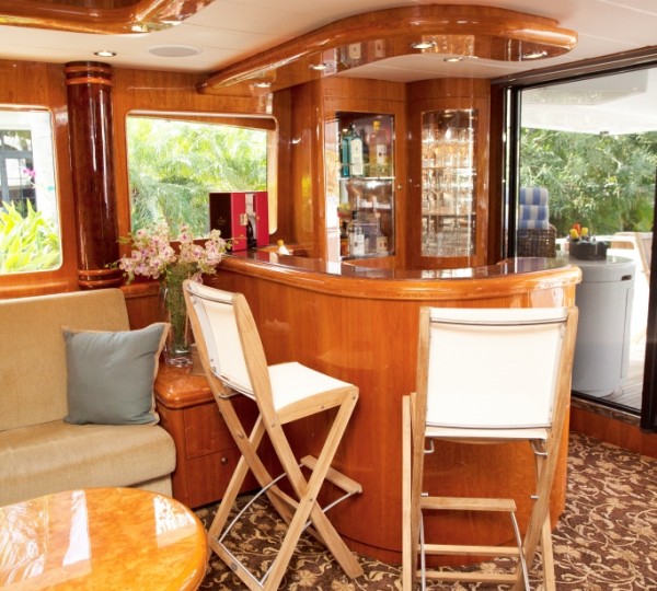 Motor yacht PIPE DREAMS - 002