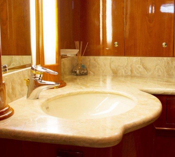 Motor yacht PIPE DREAMS - 011