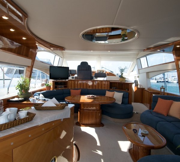 Motor yacht POSEIDON -  Salon