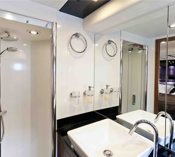 Motor yacht PULSAR - Ensuite