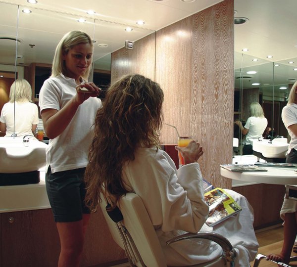 Motor yacht RM ELEGANT - BEAUTY SALON