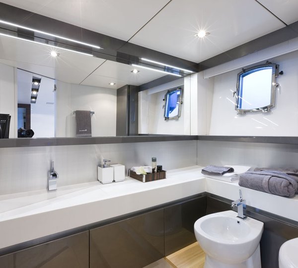 Motor yacht SCUDERIA -  Ensuite