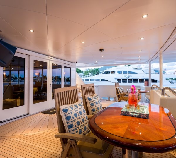 Motor yacht STARSHIP014