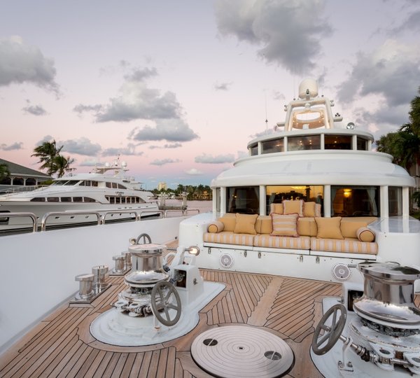 Motor yacht STARSHIP020