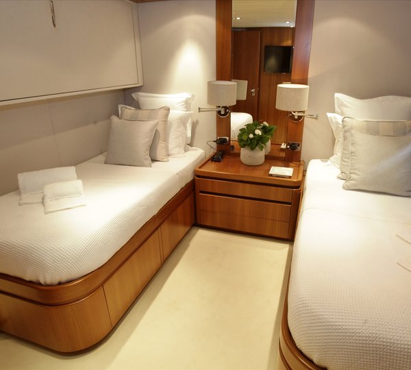 Motor yacht SUMMER DREAMS - Twin cabin