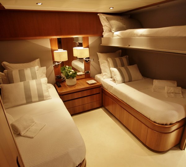 Motor yacht SUMMER DREAMS - Twin with Pullman