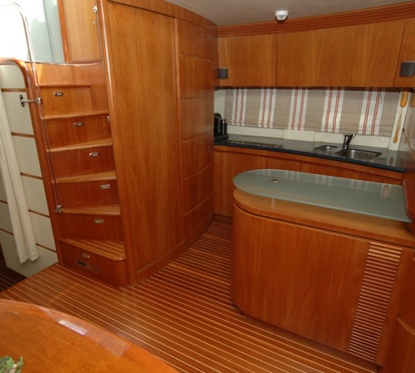 Motor yacht SWEET TITI - Galley