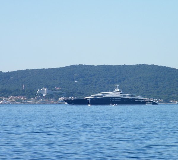 Motor yacht Serene by Fincantieri in the Mediterranean 