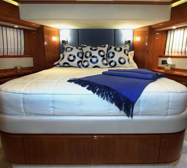 Motor yacht Sioux Empress - VIP Cabin