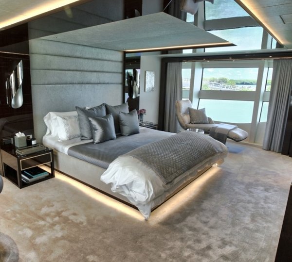 Motor yacht TAKE 5 - 006