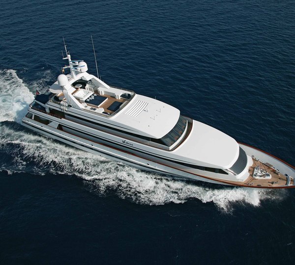 Motor yacht VA BENE -  Main