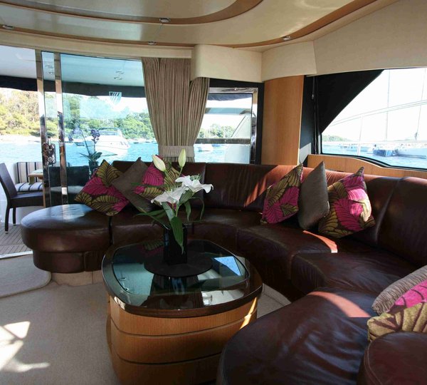 Motor yacht WAVE -  Salon