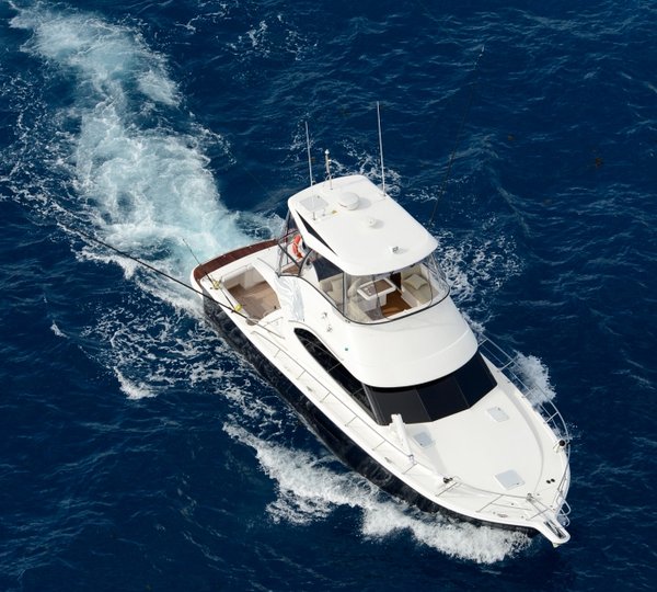 Motor yacht uSHAKA - From Above