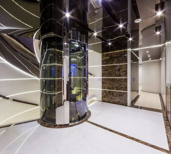 Motoryacht PARAM JAMUNA IV - Photo Alberto Cocchi