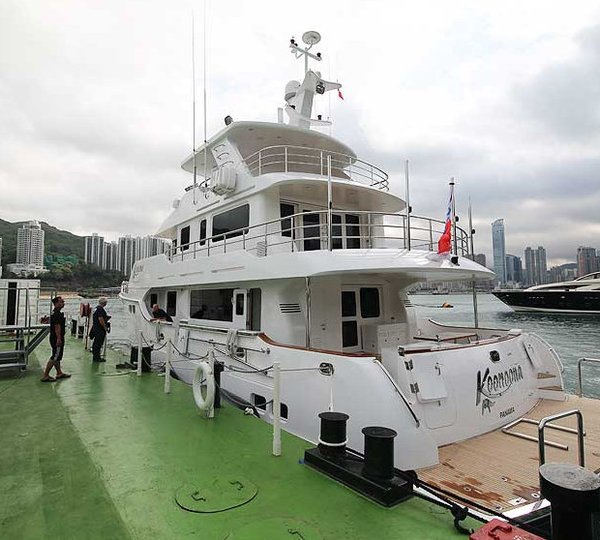 N86 motor yacht Koonoona - aft view