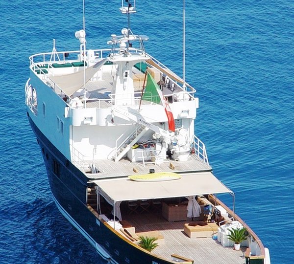 NAVE BARBARA -  Aft View