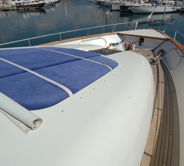 NEVER ONE - Foredeck sunpads