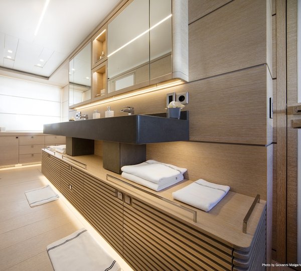 Narvalo - owner bathroom