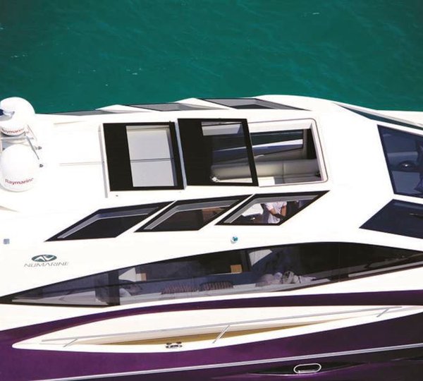 Numarine 78HT yacht HIP NAUTIST  Sunroof