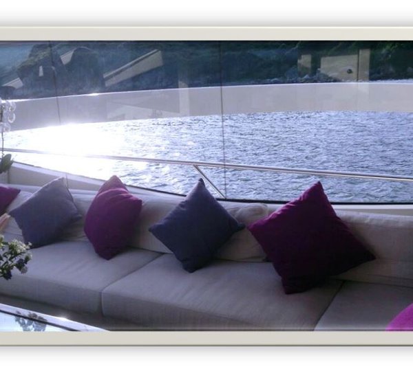 Numarine 78HT yacht HIP NAUTIST Salon Seating