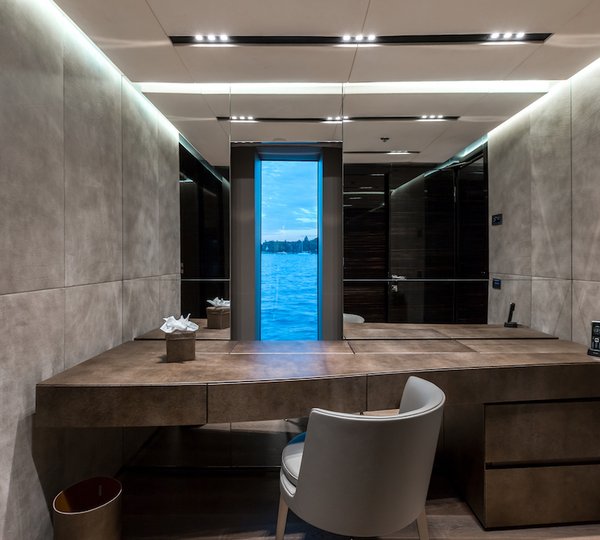 OURANOS MASTER STATEROOM OFFICE