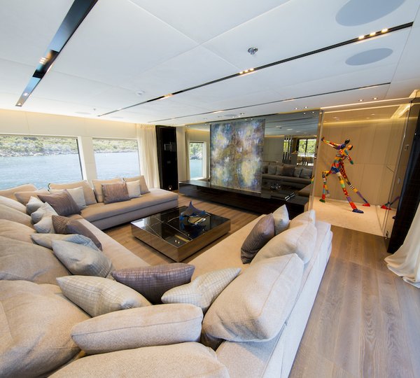 OURANOS YACHT LUXURY SALOON