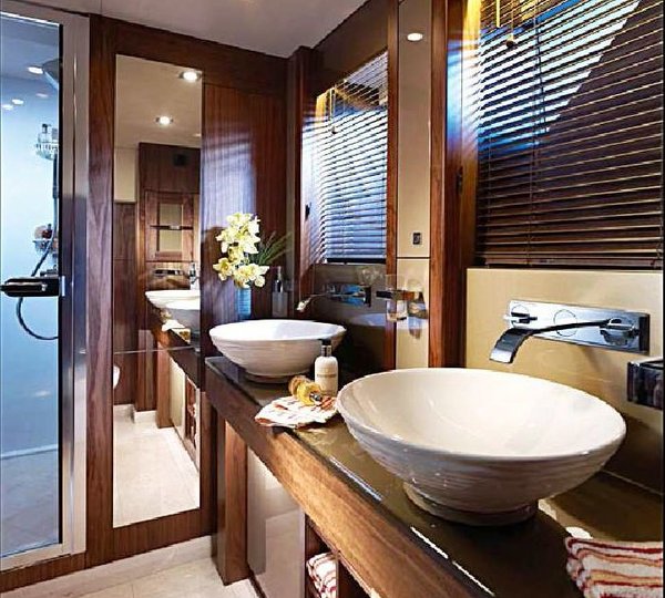 Olialia -  Ensuite View 2